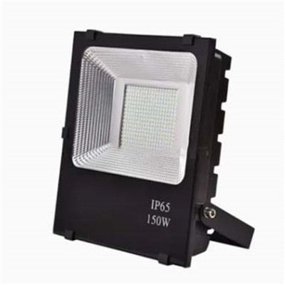 What factors influence the beam angle and light distribution in LED flood lights?