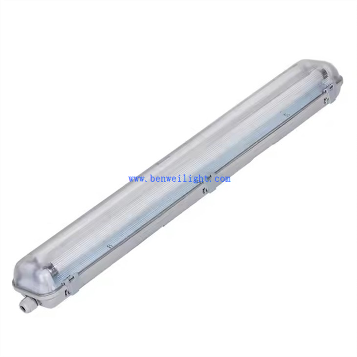 Linear Garage LED Tri-proof Light (2)