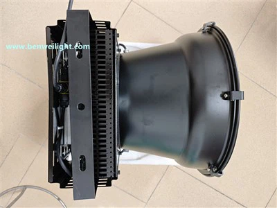 400-1000W LED Marine Searchlight|Limyè Navigasyon Konfòme IMO Pou Veso Lapèch