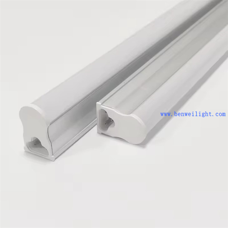 T5 aluminum tube light 1