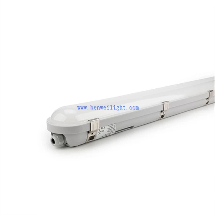 Vapor Tri Proof Linear LED Light (5)